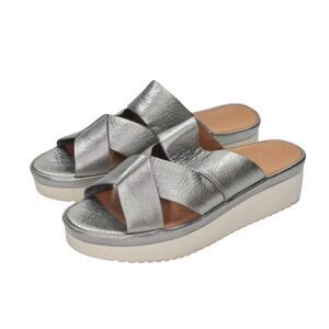 LAMOUR DES PIEDS Womens Sz 9M Allyssa Flatform Slide Anthracite Metallic Leather
